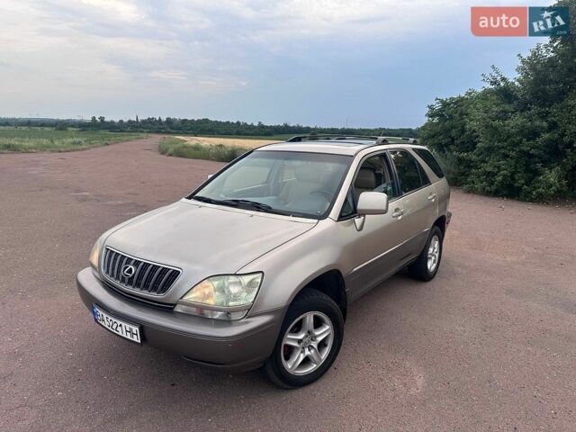 Бежевий Лексус РХ, об'ємом двигуна 3 л та пробігом 257 тис. км за 5400 $, фото 1 на Automoto.ua