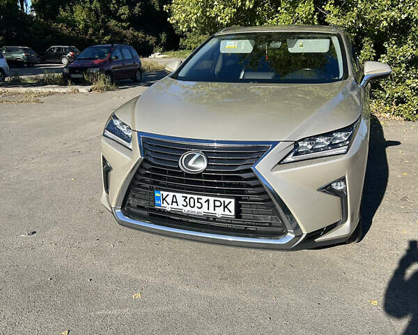 Бежевий Лексус РХ, об'ємом двигуна 2 л та пробігом 178 тис. км за 31000 $, фото 1 на Automoto.ua