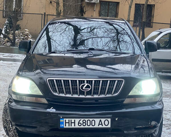 Черный Лексус РХ, объемом двигателя 3 л и пробегом 380 тыс. км за 5000 $, фото 1 на Automoto.ua