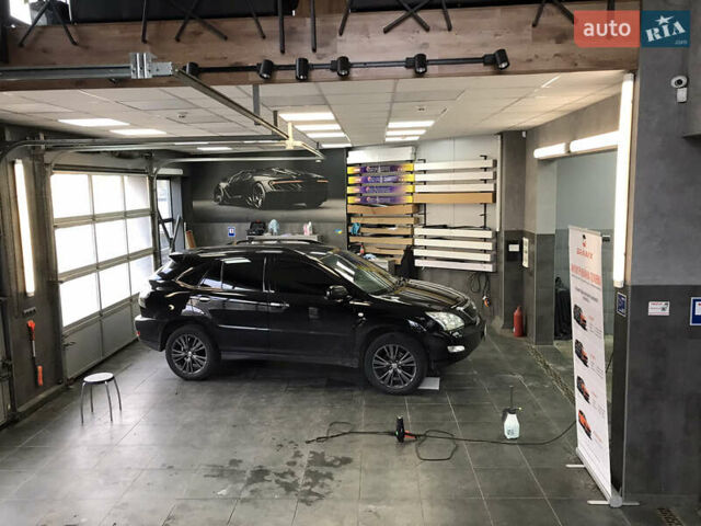 Черный Лексус РХ, объемом двигателя 3.5 л и пробегом 214 тыс. км за 14500 $, фото 1 на Automoto.ua