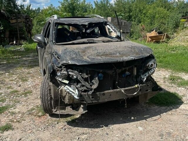 Черный Лексус РХ, объемом двигателя 3.46 л и пробегом 150 тыс. км за 8000 $, фото 1 на Automoto.ua