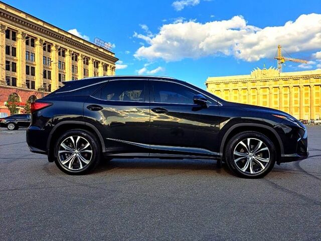 Черный Лексус РХ, объемом двигателя 2 л и пробегом 127 тыс. км за 30000 $, фото 1 на Automoto.ua