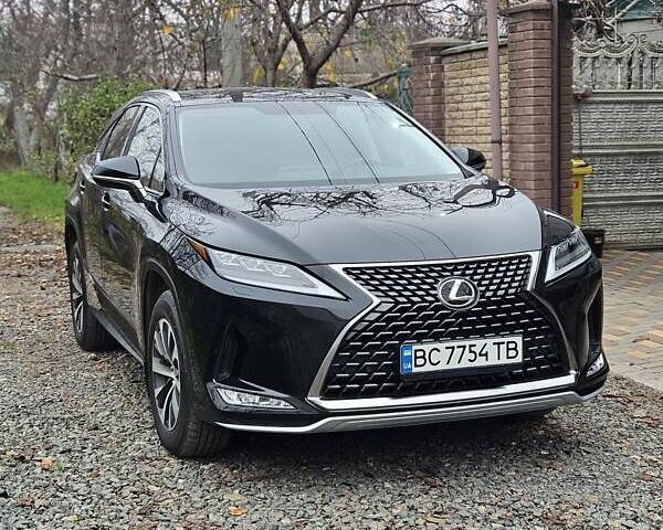 Черный Лексус РХ, объемом двигателя 2 л и пробегом 18 тыс. км за 53000 $, фото 1 на Automoto.ua