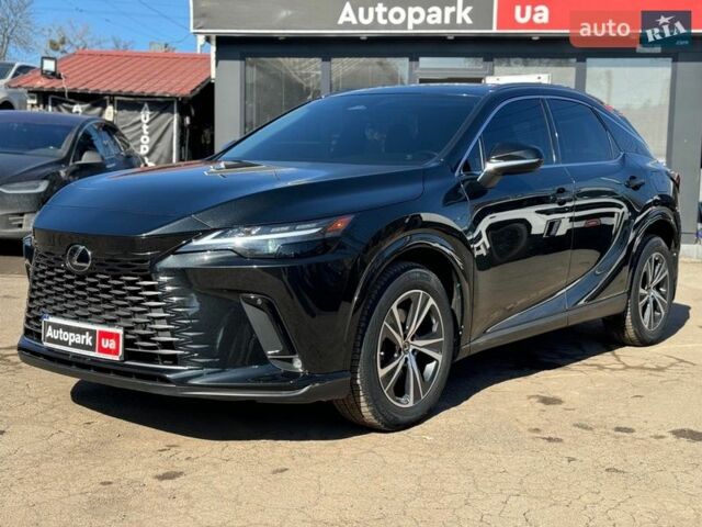 Черный Лексус РХ, объемом двигателя 2.4 л и пробегом 23 тыс. км за 51990 $, фото 1 на Automoto.ua