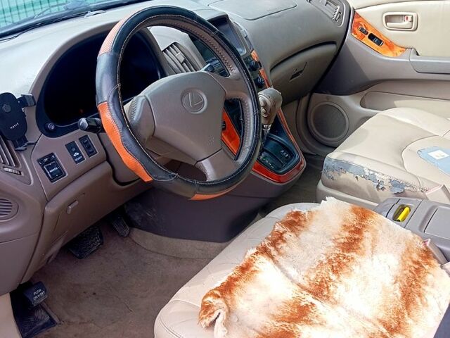 Лексус РХ, объемом двигателя 30 л и пробегом 300 тыс. км за 5300 $, фото 1 на Automoto.ua