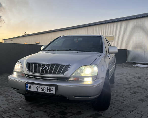 Лексус РХ, объемом двигателя 3 л и пробегом 340 тыс. км за 7000 $, фото 1 на Automoto.ua