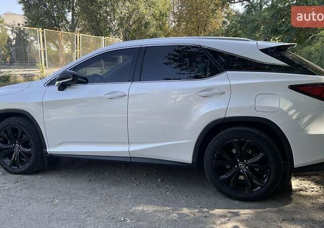 Лексус РХ, объемом двигателя 2 л и пробегом 96 тыс. км за 36000 $, фото 1 на Automoto.ua