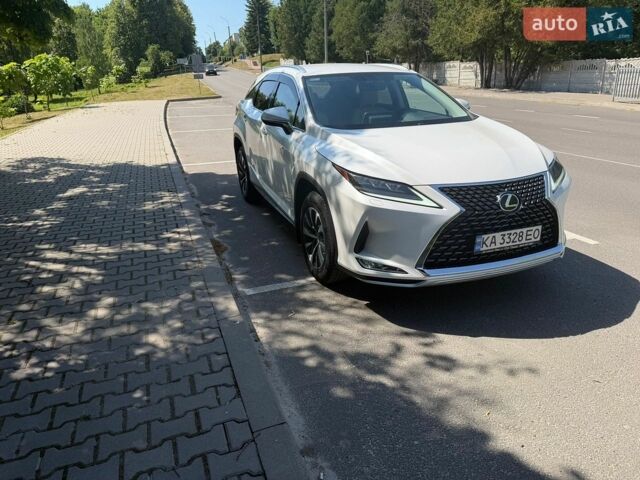Лексус РХ, объемом двигателя 2 л и пробегом 55 тыс. км за 51900 $, фото 1 на Automoto.ua