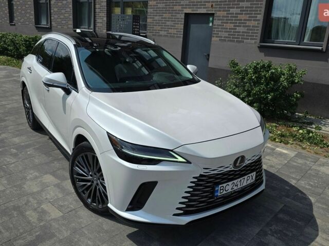 Лексус РХ, об'ємом двигуна 2.5 л та пробігом 31 тис. км за 69300 $, фото 1 на Automoto.ua
