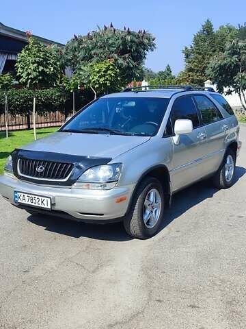 Серый Лексус РХ, объемом двигателя 3 л и пробегом 365 тыс. км за 7150 $, фото 1 на Automoto.ua