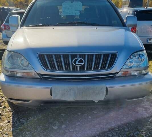 Лексус РХ 2001 в Львове на Automoto.ua Серый Лексус РХ, объемом двигателя 3 л и пробегом 245 тыс. км за 6700 $, фото 1 на Automoto.ua