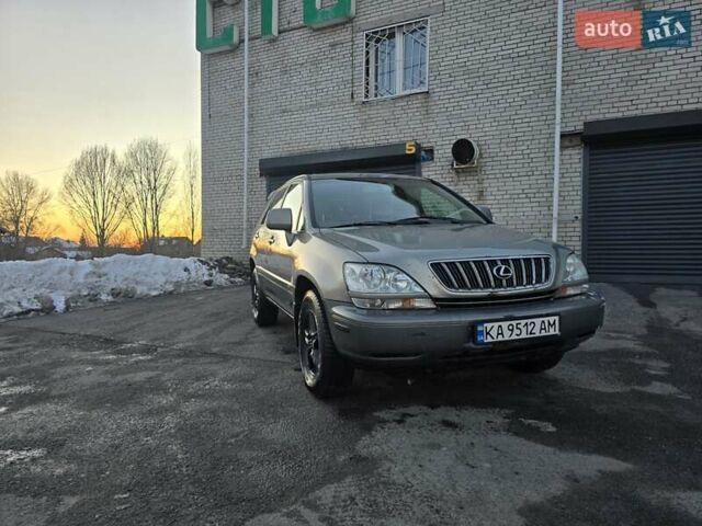 Сірий Лексус РХ, об'ємом двигуна 3 л та пробігом 360 тис. км за 5700 $, фото 1 на Automoto.ua