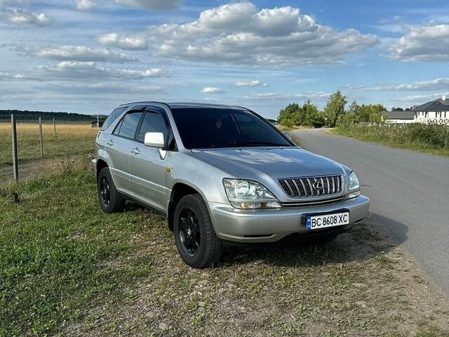 Сірий Лексус РХ, об'ємом двигуна 3 л та пробігом 339 тис. км за 6900 $, фото 1 на Automoto.ua