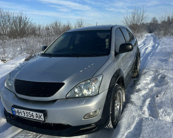 Серый Лексус РХ, объемом двигателя 3 л и пробегом 320 тыс. км за 9500 $, фото 1 на Automoto.ua