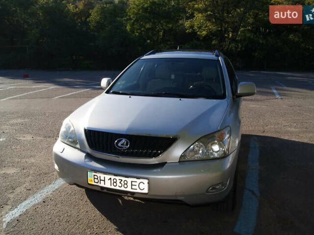 Серый Лексус РХ, объемом двигателя 3.3 л и пробегом 182 тыс. км за 11794 $, фото 1 на Automoto.ua
