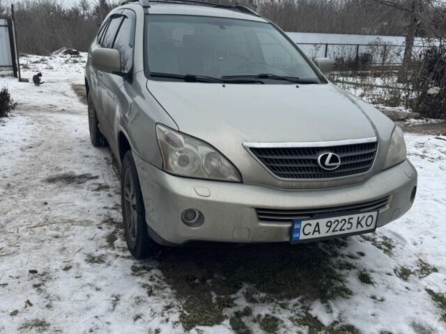 Серый Лексус РХ, объемом двигателя 3.3 л и пробегом 249 тыс. км за 9500 $, фото 1 на Automoto.ua