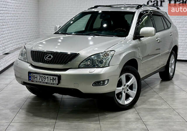 Серый Лексус РХ, объемом двигателя 3.31 л и пробегом 204 тыс. км за 9999 $, фото 1 на Automoto.ua