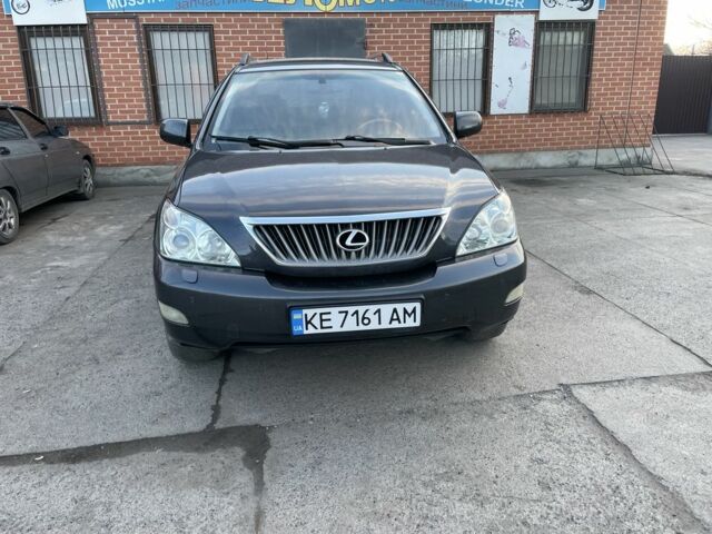 Серый Лексус РХ, объемом двигателя 3.5 л и пробегом 300 тыс. км за 8700 $, фото 1 на Automoto.ua
