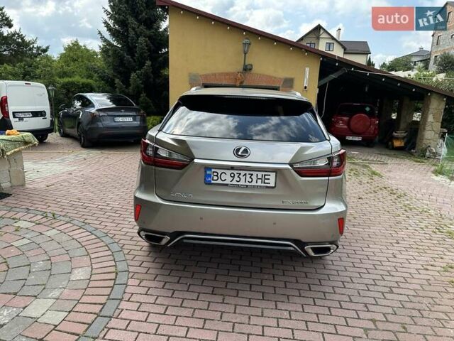 Серый Лексус РХ, объемом двигателя 2 л и пробегом 229 тыс. км за 29900 $, фото 1 на Automoto.ua