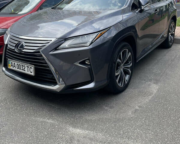 Сірий Лексус РХ, об'ємом двигуна 3.46 л та пробігом 142 тис. км за 37000 $, фото 1 на Automoto.ua