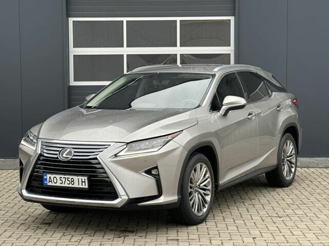 Сірий Лексус РХ, об'ємом двигуна 2 л та пробігом 130 тис. км за 25999 $, фото 1 на Automoto.ua