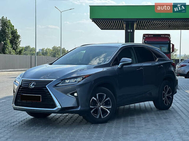 Сірий Лексус РХ, об'ємом двигуна 2 л та пробігом 112 тис. км за 32499 $, фото 1 на Automoto.ua