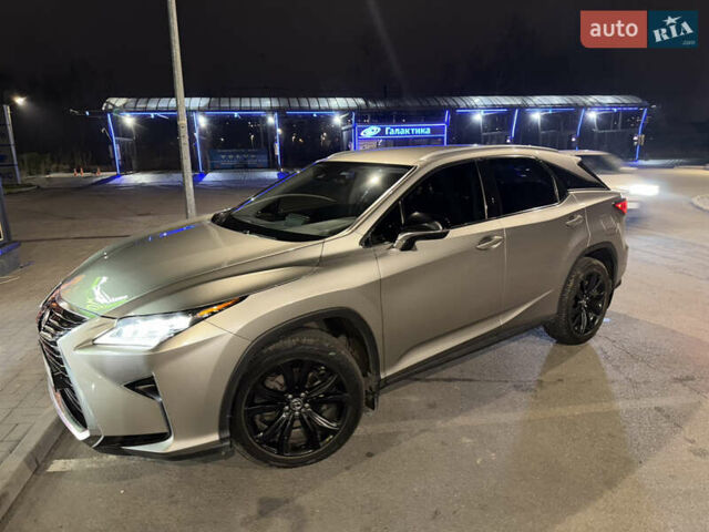 Серый Лексус РХ, объемом двигателя 3.3 л и пробегом 130 тыс. км за 32500 $, фото 1 на Automoto.ua
