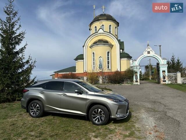 Серый Лексус РХ, объемом двигателя 2 л и пробегом 18 тыс. км за 52000 $, фото 1 на Automoto.ua
