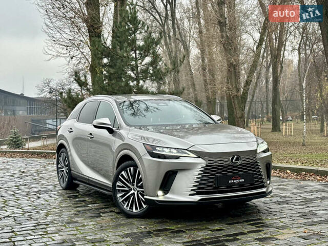 Серый Лексус РХ, объемом двигателя 2.39 л и пробегом 40 тыс. км за 63999 $, фото 1 на Automoto.ua