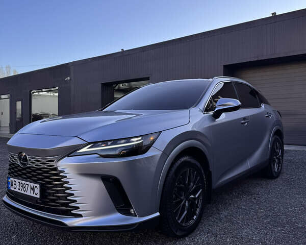 Серый Лексус РХ, объемом двигателя 2.49 л и пробегом 33 тыс. км за 68000 $, фото 1 на Automoto.ua