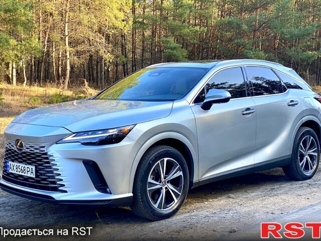 Серый Лексус РХ, объемом двигателя 2.5 л и пробегом 33 тыс. км за 63500 $, фото 1 на Automoto.ua