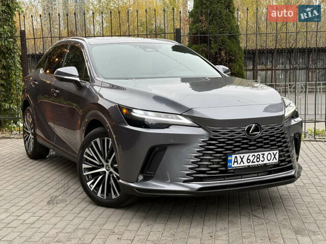 Сірий Лексус РХ, об'ємом двигуна 2.39 л та пробігом 32 тис. км за 56500 $, фото 1 на Automoto.ua
