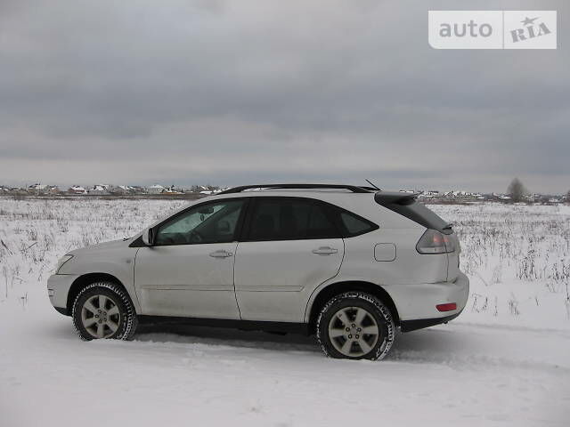 Сірий Лексус РХ, об'ємом двигуна 0 л та пробігом 145 тис. км за 13900 $, фото 1 на Automoto.ua