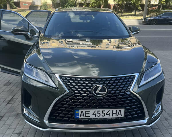 Зеленый Лексус РХ, объемом двигателя 2 л и пробегом 54 тыс. км за 47000 $, фото 1 на Automoto.ua