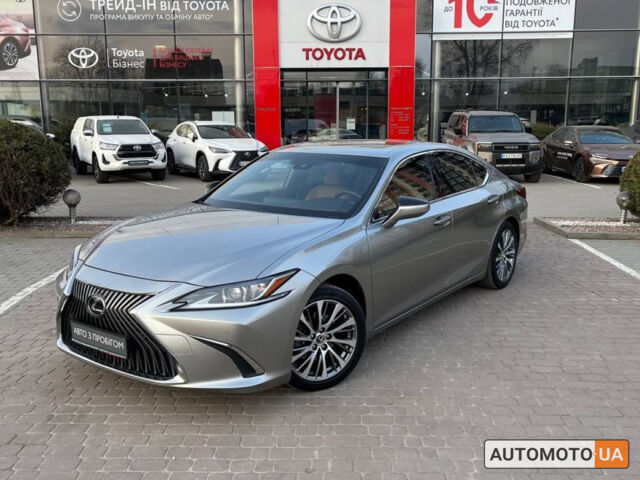 Серый Лексус ES 250, объемом двигателя 2.5 л и пробегом 67 тыс. км за 29500 $, фото 1 на Automoto.ua