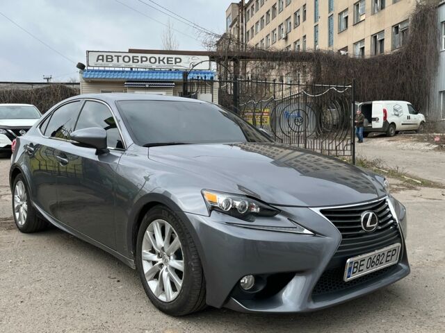 Сірий Лексус IS 250, об'ємом двигуна 25 л та пробігом 201 тис. км за 16000 $, фото 1 на Automoto.ua