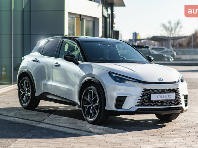 Лексус LBX, об'ємом двигуна 1.49 л та пробігом 0 тис. км за 42240 $, фото 1 на Automoto.ua