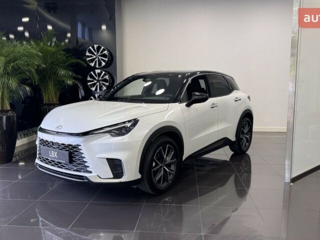 Лексус LBX, объемом двигателя 1.49 л и пробегом 0 тыс. км за 42260 $, фото 1 на Automoto.ua
