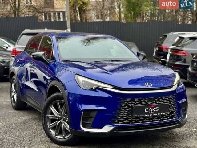 Синій Лексус LBX, об'ємом двигуна 1.49 л та пробігом 18 тис. км за 39500 $, фото 1 на Automoto.ua