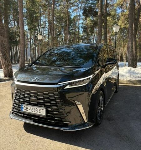 Чорний Лексус LM, об'ємом двигуна 2.49 л та пробігом 40 тис. км за 105000 $, фото 1 на Automoto.ua