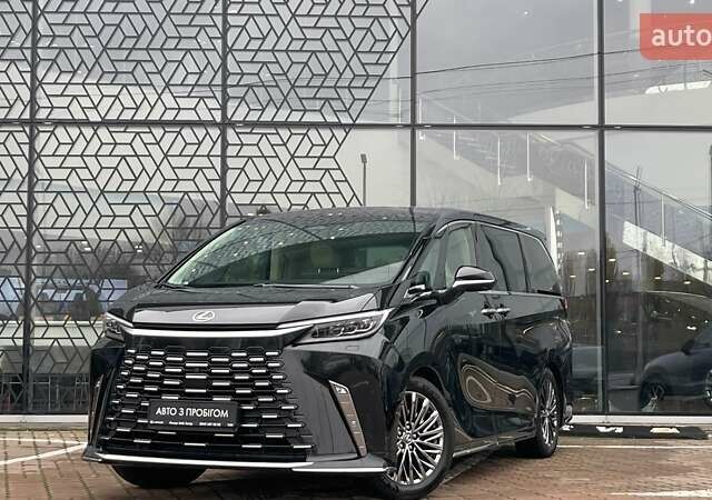 Чорний Лексус LM, об'ємом двигуна 2.39 л та пробігом 55 тис. км за 129537 $, фото 1 на Automoto.ua