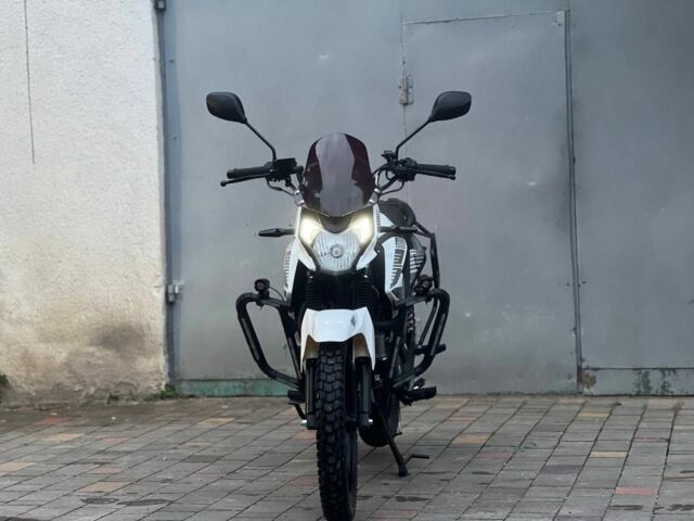 Лексус LM, объемом двигателя 2.49 л и пробегом 0 тыс. км за 120630 $, фото 1 на Automoto.ua