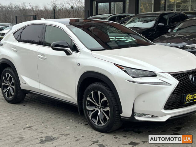 Білий Лексус NX 300h, об'ємом двигуна 2.5 л та пробігом 101 тис. км за 33000 $, фото 1 на Automoto.ua