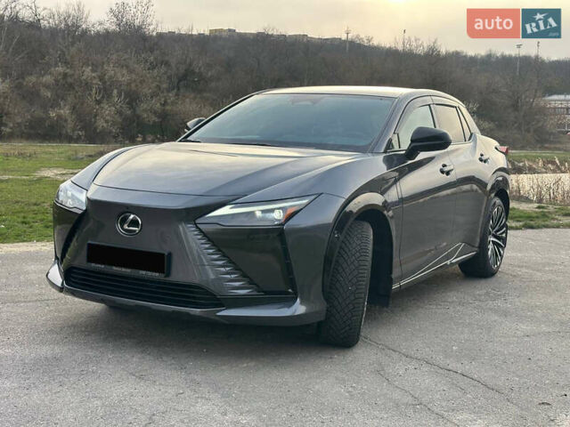 Серый Лексус RZ, объемом двигателя 0 л и пробегом 7 тыс. км за 54850 $, фото 1 на Automoto.ua