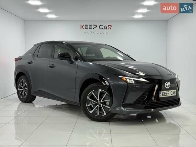 Серый Лексус RZ, объемом двигателя 0 л и пробегом 6 тыс. км за 44500 $, фото 1 на Automoto.ua