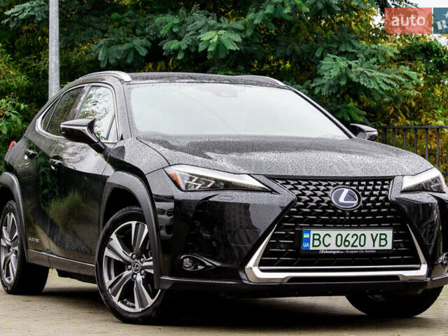 Чорний Лексус UX, об'ємом двигуна 0 л та пробігом 56 тис. км за 29000 $, фото 1 на Automoto.ua