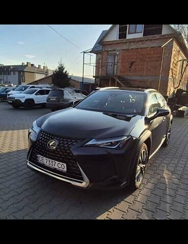 Черный Лексус UX, объемом двигателя 1.99 л и пробегом 62 тыс. км за 29500 $, фото 1 на Automoto.ua