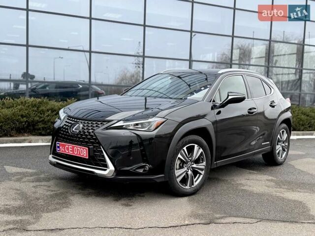 Чорний Лексус UX, об'ємом двигуна 0 л та пробігом 33 тис. км за 21900 $, фото 1 на Automoto.ua