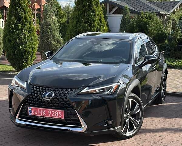 Чорний Лексус UX, об'ємом двигуна 0 л та пробігом 25 тис. км за 35850 $, фото 1 на Automoto.ua