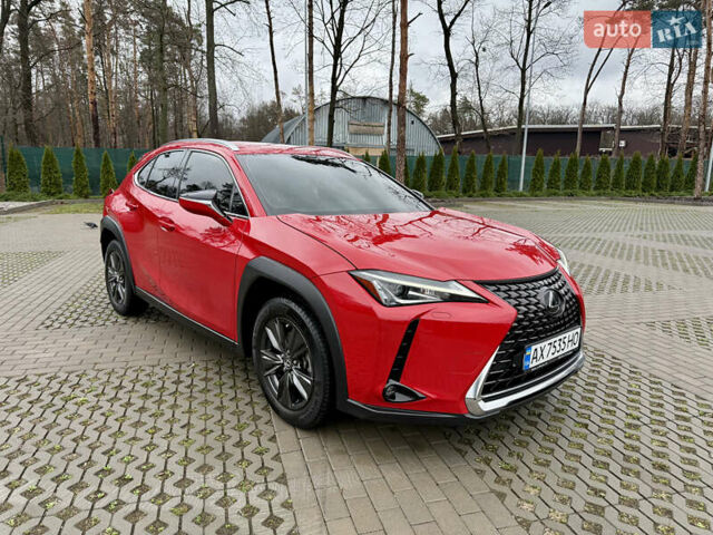 Червоний Лексус UX, об'ємом двигуна 1.99 л та пробігом 48 тис. км за 28500 $, фото 1 на Automoto.ua